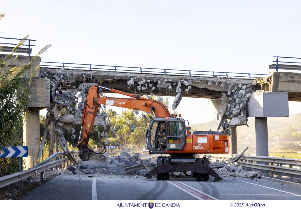 Hoy se abre al tráfico la N-332 y el acceso a la playa de Gandia por la Acequia del Rey