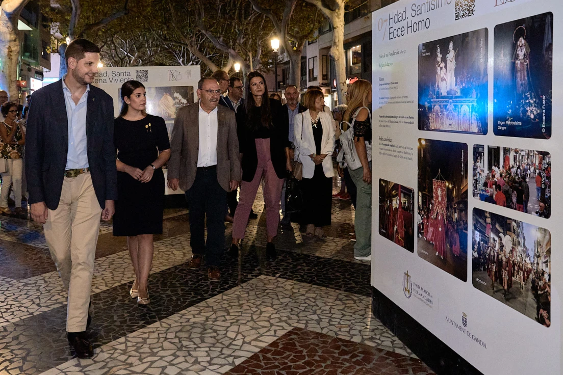 Gandia inaugura dos exposiciones con motivo del 36.º Encuentro Nacional de Cofradías de Semana Santa