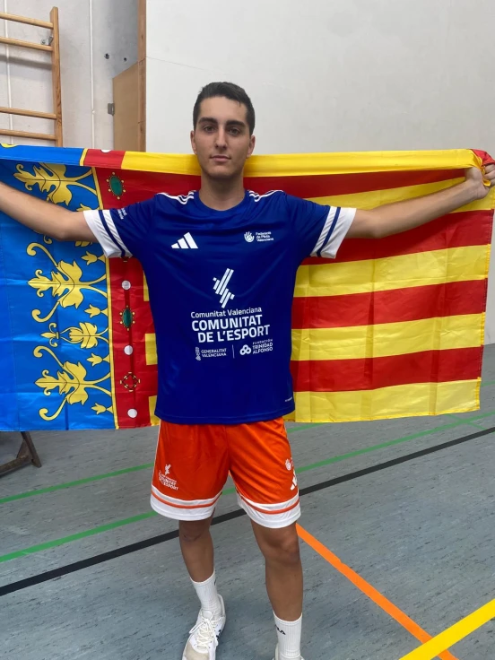 Sergi Sánchez, del Club de Pilota d’Oliva, campeón de Europa sub-17 de One Wall
