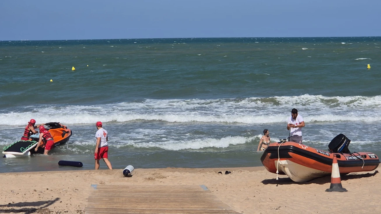 Cruz Roja concluye la temporada de salvamento y socorrismo en las playas de Tavernes