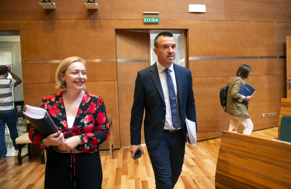 El Pla Obert de la Diputación impulsa el cubrimiento del colector de Tavernes, la cubierta del frontón de Miramar y viviendas sociales en Ador