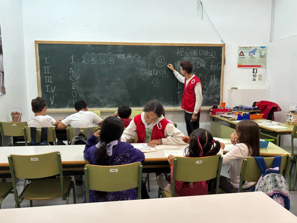 Cruz Roja impulsa en Gandia el proyecto “Promoción del Éxito Escolar” para fomentar la igualdad de oportunidades en la infancia