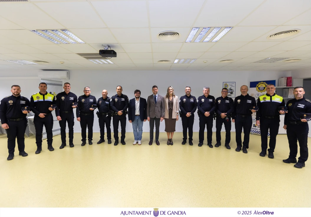 Gandia cuenta con siete nuevos oficiales en la plantilla de la Policía Local