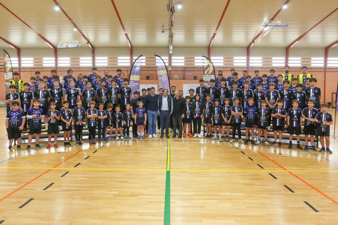 El Club Balonmano Gandia presenta a sus equipos de la temporada