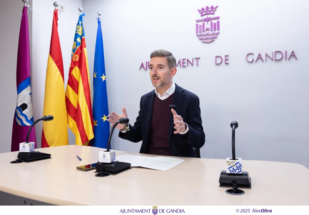 El PP denuncia la inacción del alcalde de Gandia tras la pérdida de 150.000 metros cuadrados de la playa del Auir