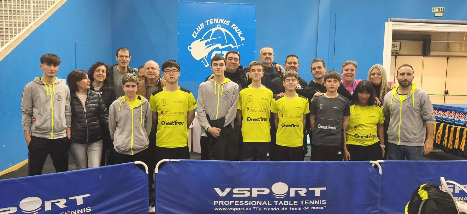 El Club Corriol Oliva Tennis Taula arrasa en el Autonómico de Altea