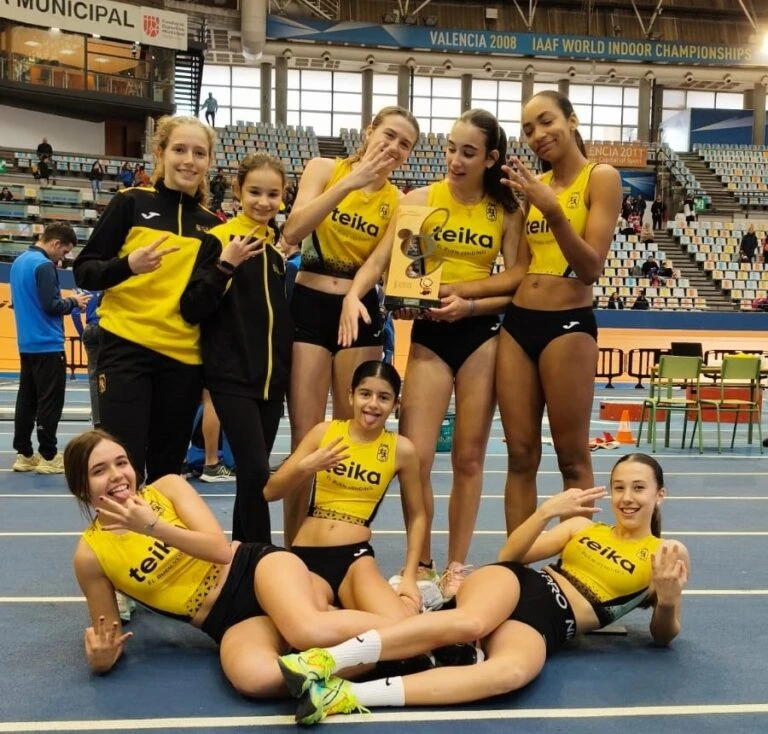 El Safor Teika sube al podio provincial sub16 en pista cubierta