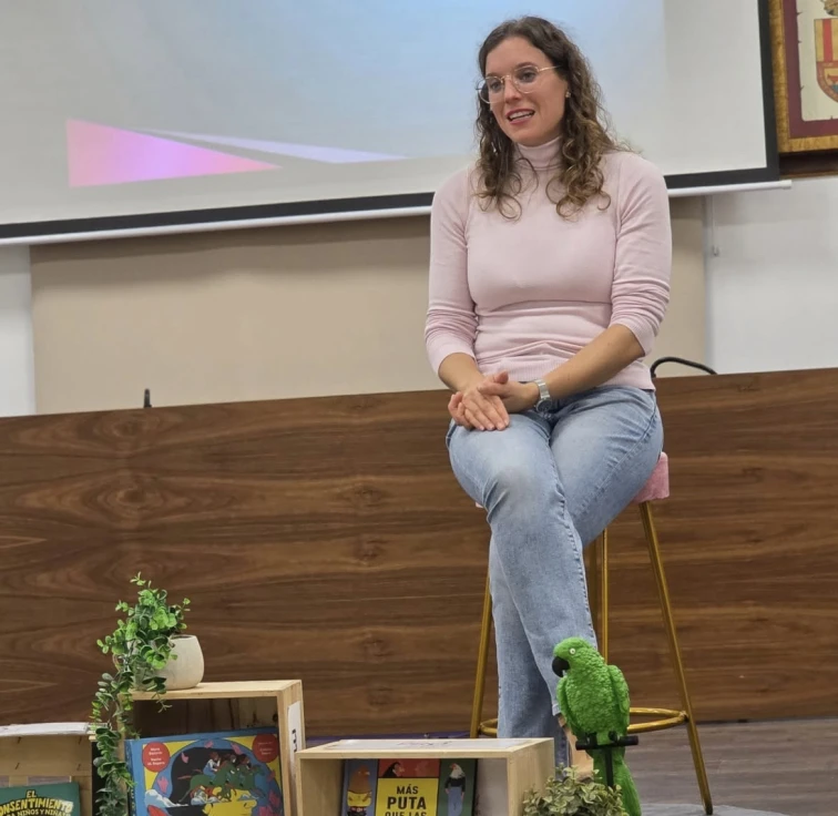 La salud mental en el deporte, protagonista en el salón de plenos de El Real de Gandia