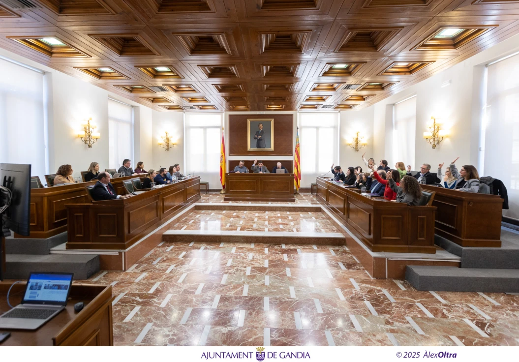 El gobierno de Gandia aprueba en sesión plenaria los presupuestos y la plantilla de personal para 2026