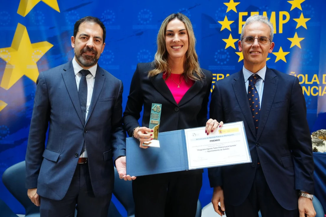 La Federación Española de Municipios y Provincias entrega en Madrid el premio a Gandia por el programa Agente Tutor