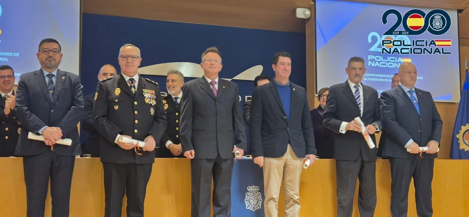 Homenaje de la Policía Nacional en la Comunitat Valenciana al Inspector Jesús García de la Comisaría de Gandia