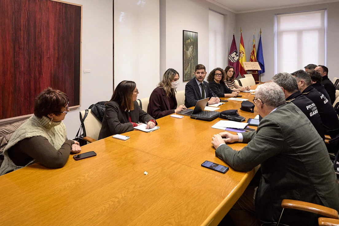 El Ayuntamiento de Gandia activa medidas preventivas ante la alerta naranja por fenómenos costeros