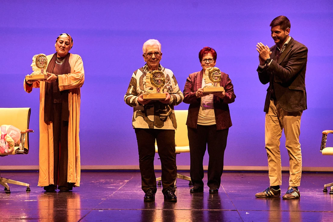 Gandia rinde homenaje a Trini Vidal, Enriqueta Martínez y Naima Ben Maarouf con motivo del 8M