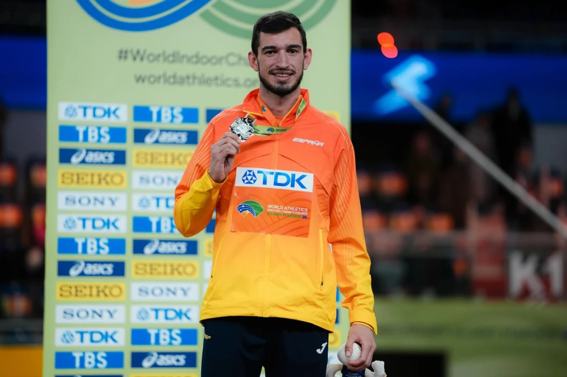 Quique Llopis hace historia: subcampeón del mundo y récord de España en Torun