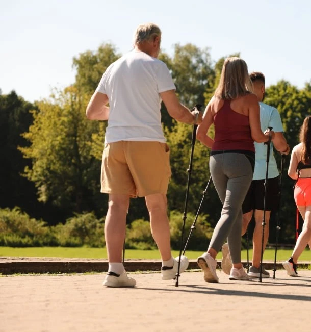 Ròtova inaugura el circuito de Marcha Nórdica con una ruta