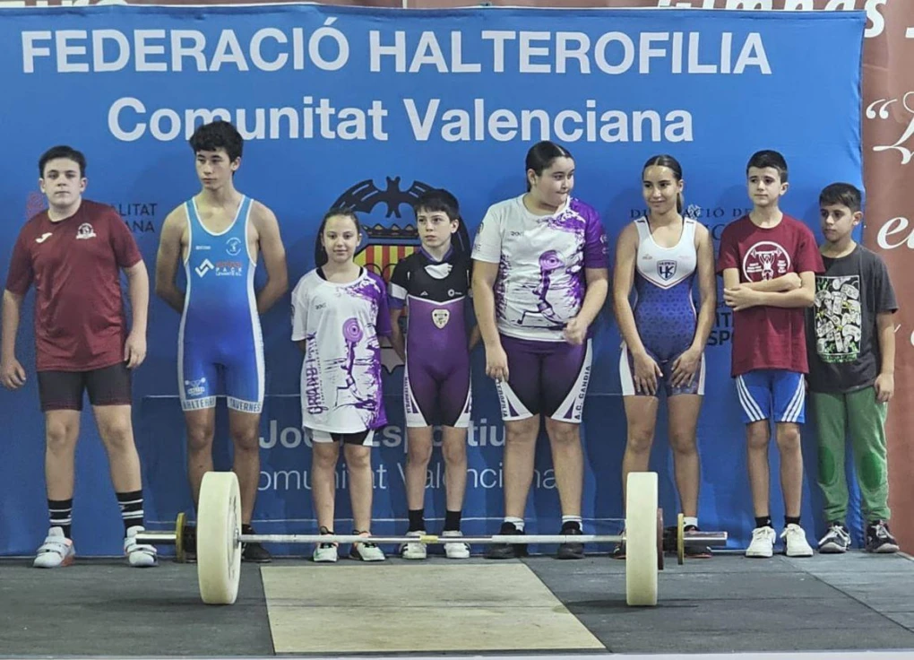 El AC Gandia de Halterofilia compite en la IV Jornada de los Jocs Esportius en Alzira