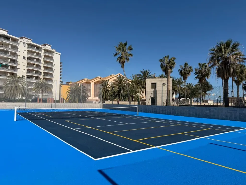 Miramar reabre las pistas polideportivas del Parque del Riuet tras su renovación integral