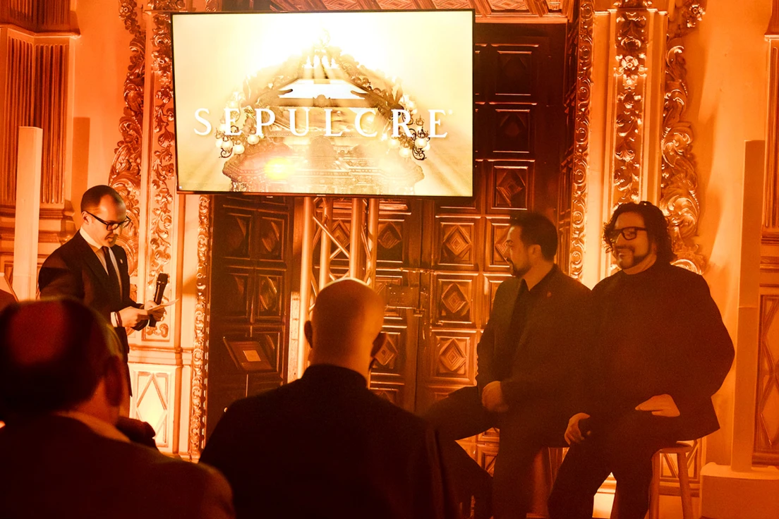 La Hermandad del Santo Sepulcro de Gandia presenta la revista Sepulcre 2026 y da la bienvenida a sus nuevos hermanos