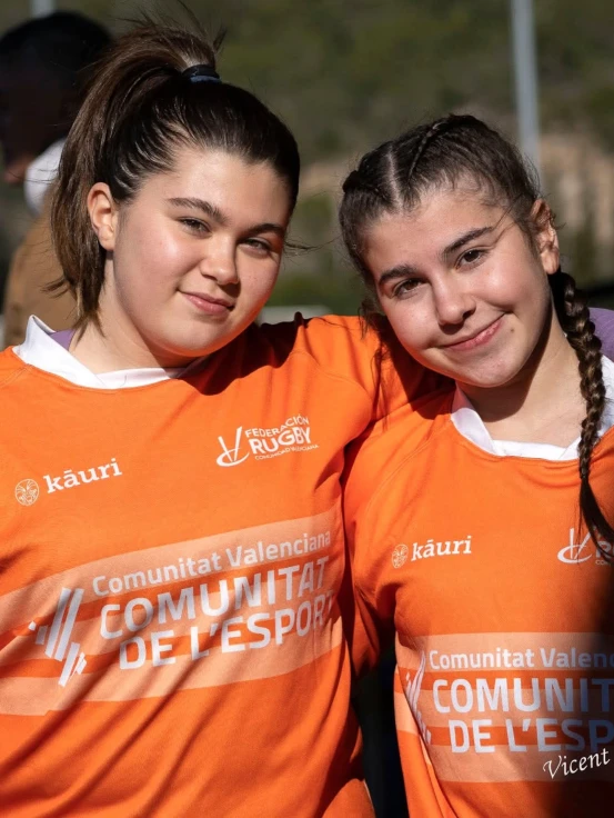 Adriana Ferrandis y Demelsa Nicasio del Tavernes Rugby Club convocadas a la Selección Valenciana M15