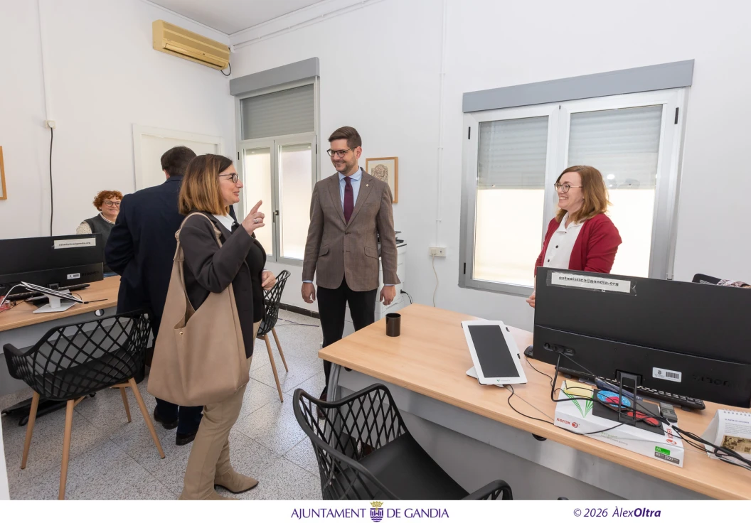 La oficina de atención al público de Benipeixcar (Gandia) supera las 750 consultas desde su apertura
