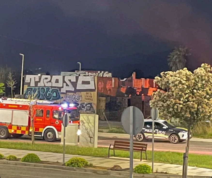 VOX Gandia denuncia la inacción del Ayuntamiento ante el foco de insalubridad y delincuencia en la Playa de Gandia