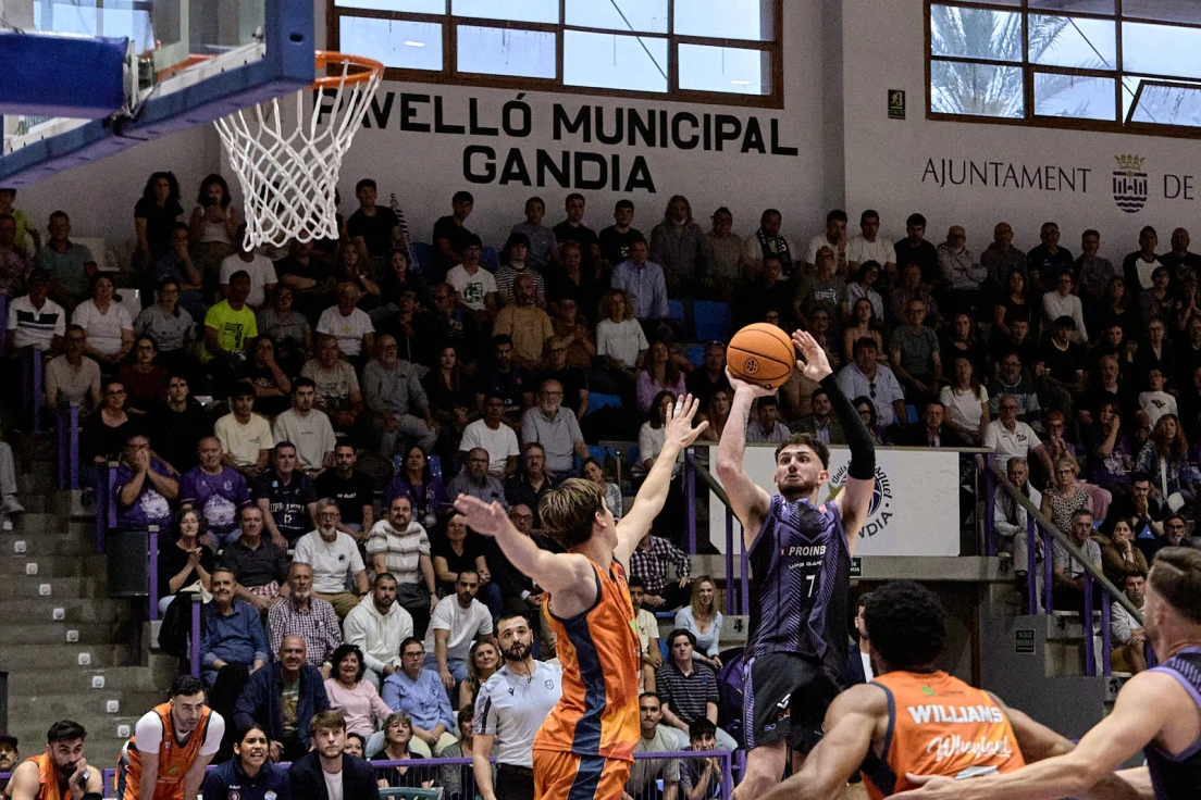 El Proinbeni UPB Gandia vence ante CB Morón pero se queda a las puertas del ascenso a LEB Oro