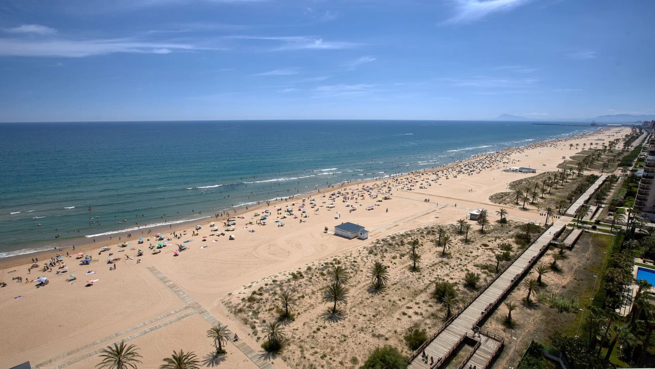 Gandia rechaza el aumento del canon de Costas en las playas y pide revisar la decisión