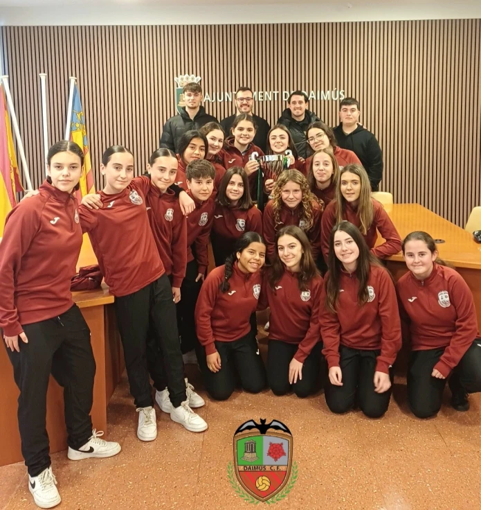 El Daimús CF femenino culmina una temporada histórica con el título de liga