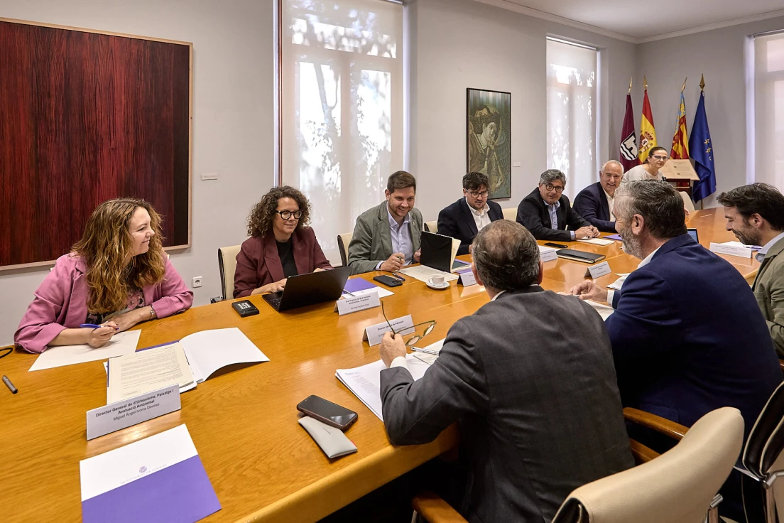 Gandia y Generalitat avanzan en la recuperación del antiguo edificio de Correos