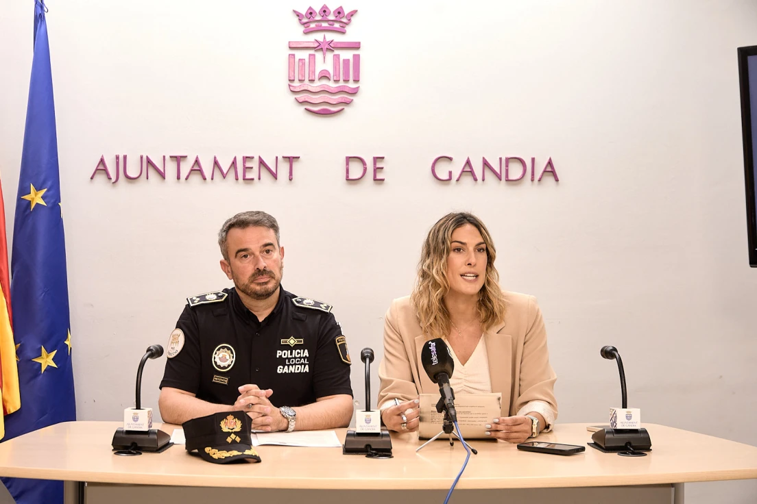 Gandia impulsa una modificación de la Ordenanza de Convivencia Ciudadana para limitar la tenencia de gallos en cascos urbanos residenciales