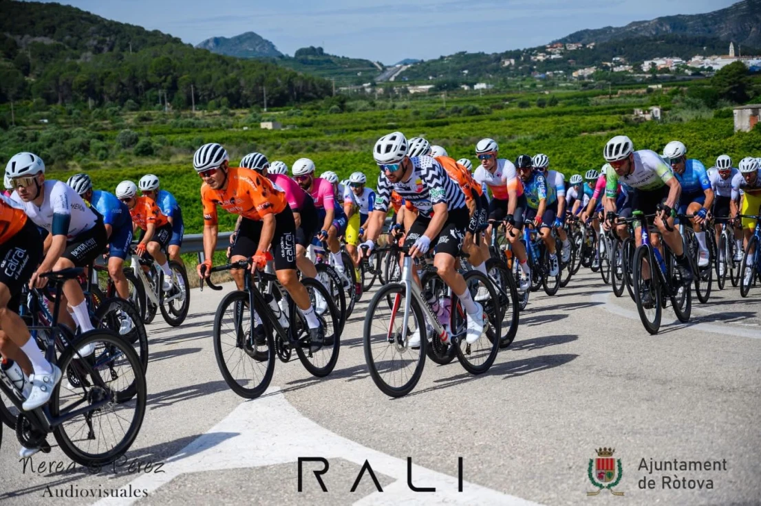 Éxito de participación y organización en el Circuito Maestro y Paraciclismo celebrado en Ròtova