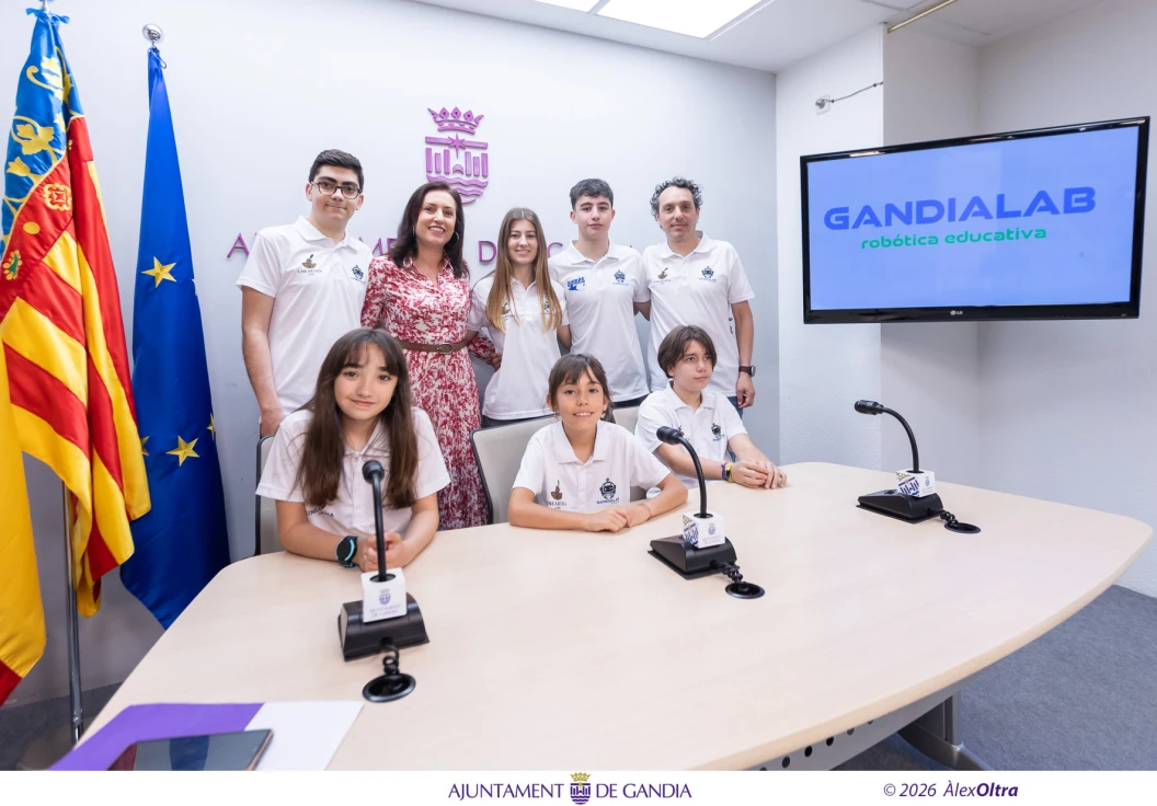 Educación apoya al Gandialab Team clasificado para el campeonato internacional de robótica en Sydney