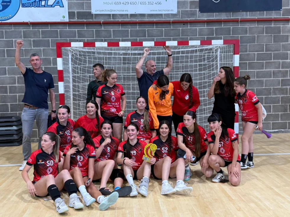 El Juvenil Femenino del Club Balonmano Oliva conquista la Copa Federación Plata