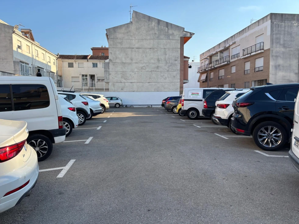 Compromís per Almoines propone construir vivienda pública de alquiler para jóvenes