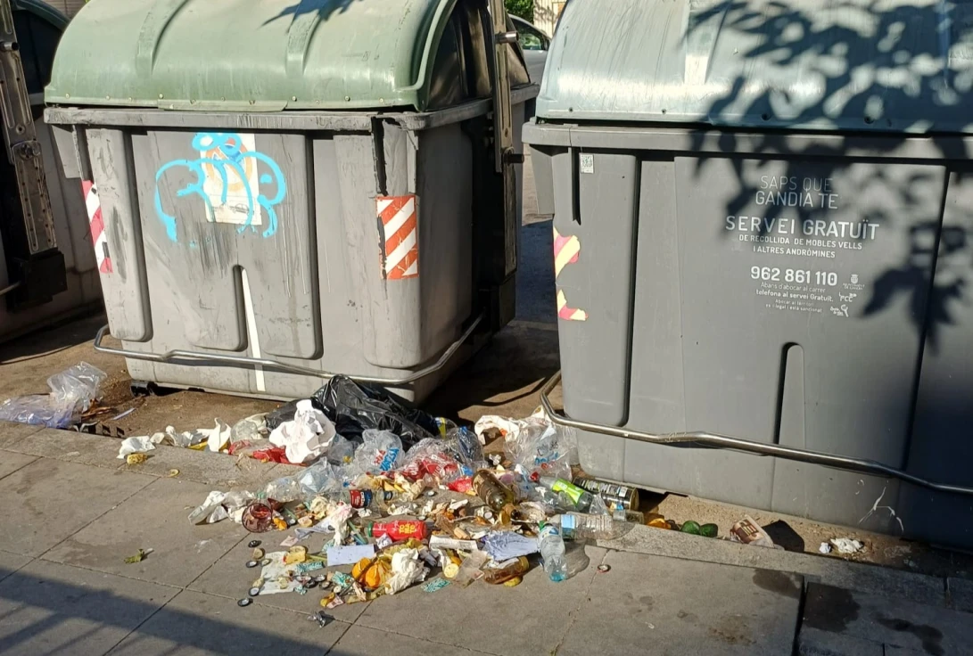 El PP de Gandia exige más limpieza y aparcamiento gratuito en la playa