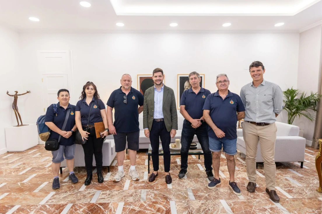 Gandia reconoce los éxitos del Club de Tiro Olímpico tras sus destacados resultados en la Copa Delegación