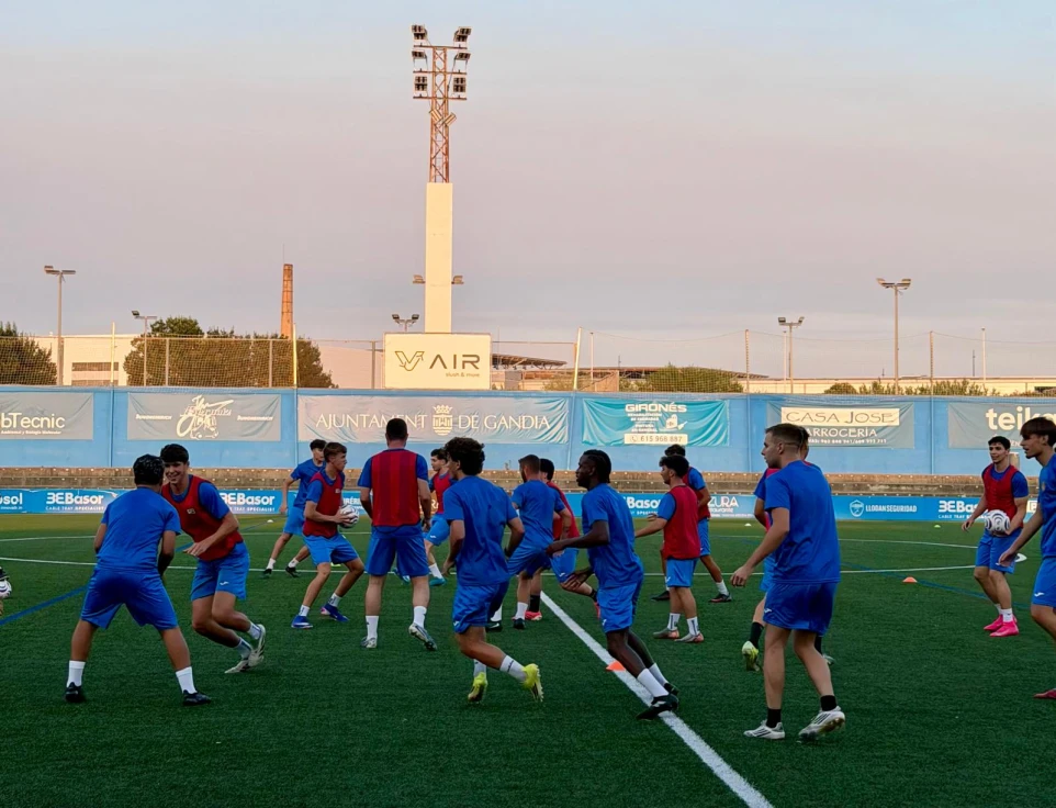 El CF Gandia pone en marcha una exigente pretemporada con seis amistosos antes del regreso a la Lliga Comunitat