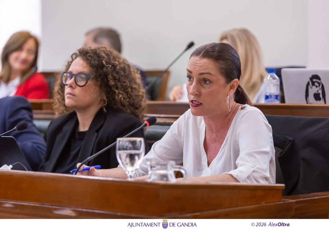 Gandia aprueba exigir a la DGT medidas urgentes para agilizar los exámenes prácticos de conducir