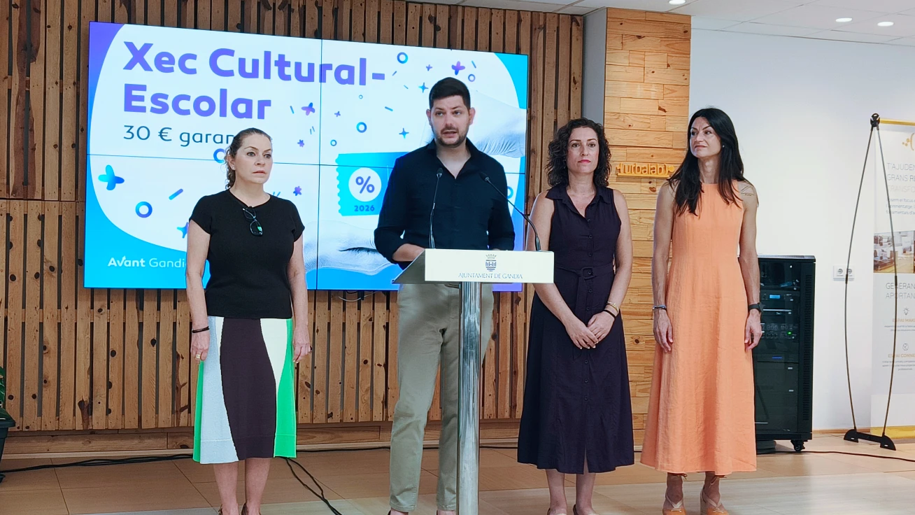 Gandia renueva la ayuda de 30 euros con el Xec Cultural Escolar para el próximo curso académico