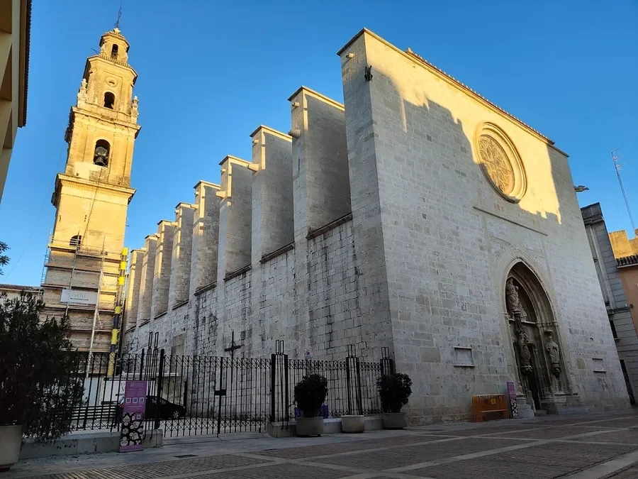La Diputació abona su aportación de 300.000 euros para la restauración de la Colegiata