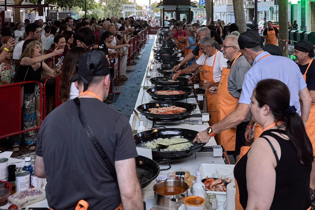 Gandia celebra el V Concurso Amateur de Fideuà