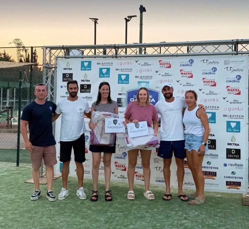 El Club de Tenis Bellreguard felicita a sus jugadores por sus resultados en el Torneo de Pádel Verano 2026