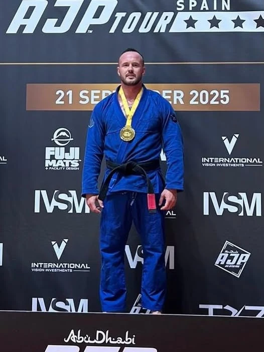 Z Fight Academy incorpora al cinturón negro de Brazilian Jiu-Jitsu Óscar Sastre Pérez
