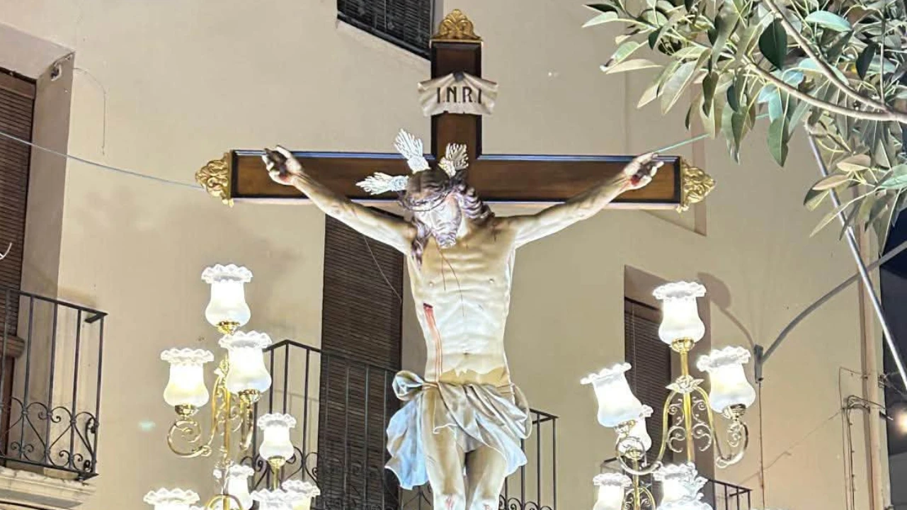 Compromís per Almoines considera «incomprensible» la retirada del festivo del Día del Cristo