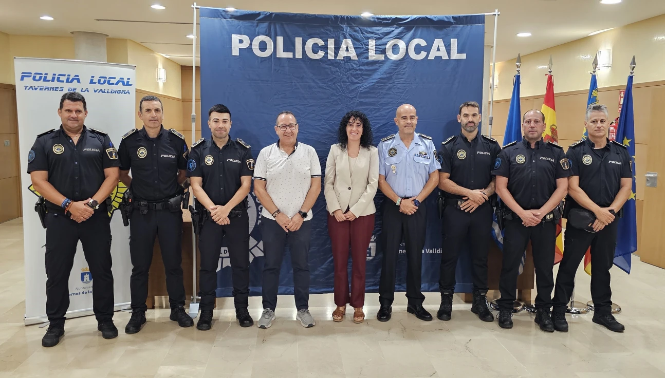 La Policía Local de Tavernes incorpora seis nuevos oficiales para reforzar su estructura de mando