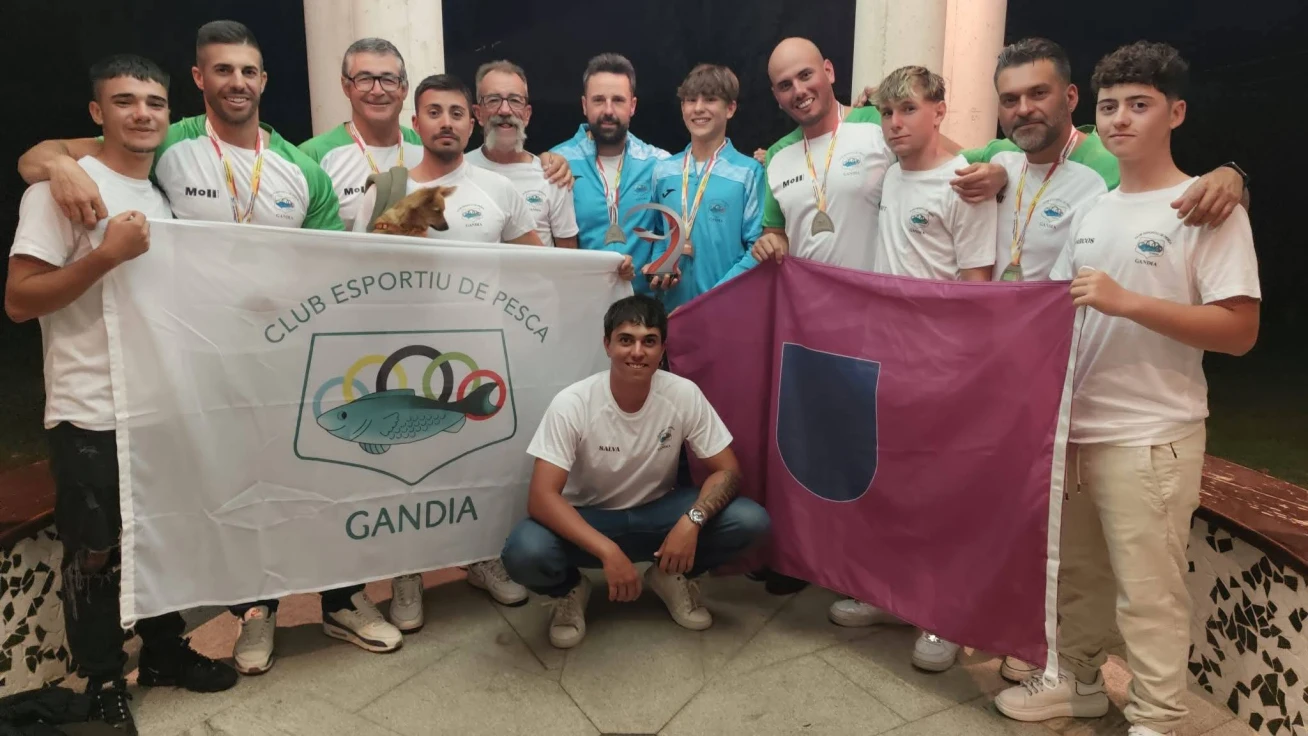 El equipo A del Club de Pesca Gandia se cuelga la plata en el Campeonato de España de Corcheo-Mar 'Captura y Suelta'