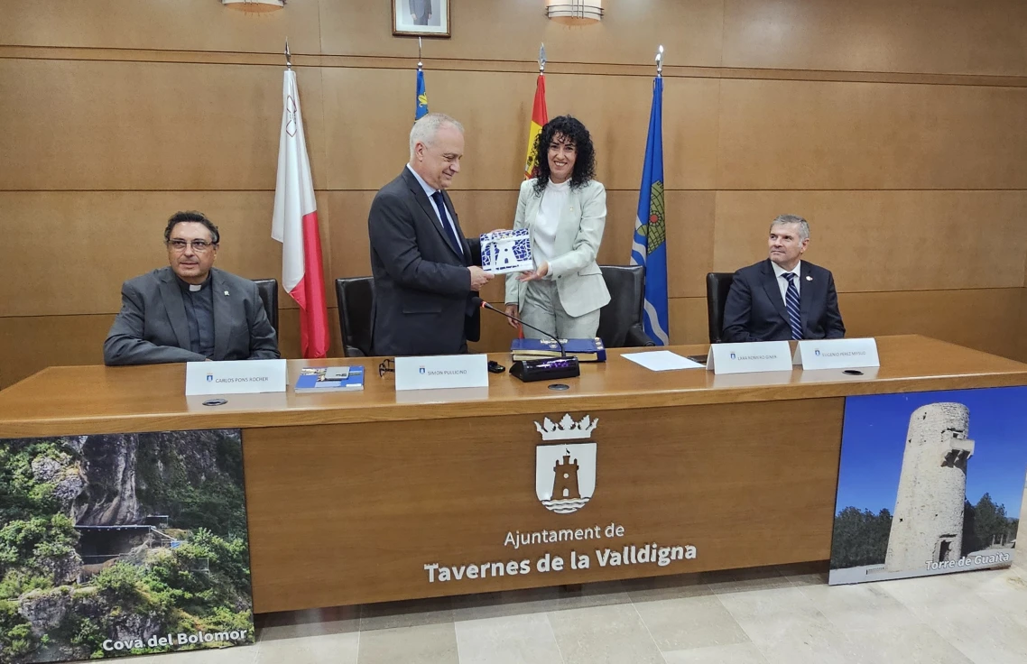 Tavernes estrecha lazos con Malta y avanza hacia un posible hermanamiento con la ciudad de Zejtun