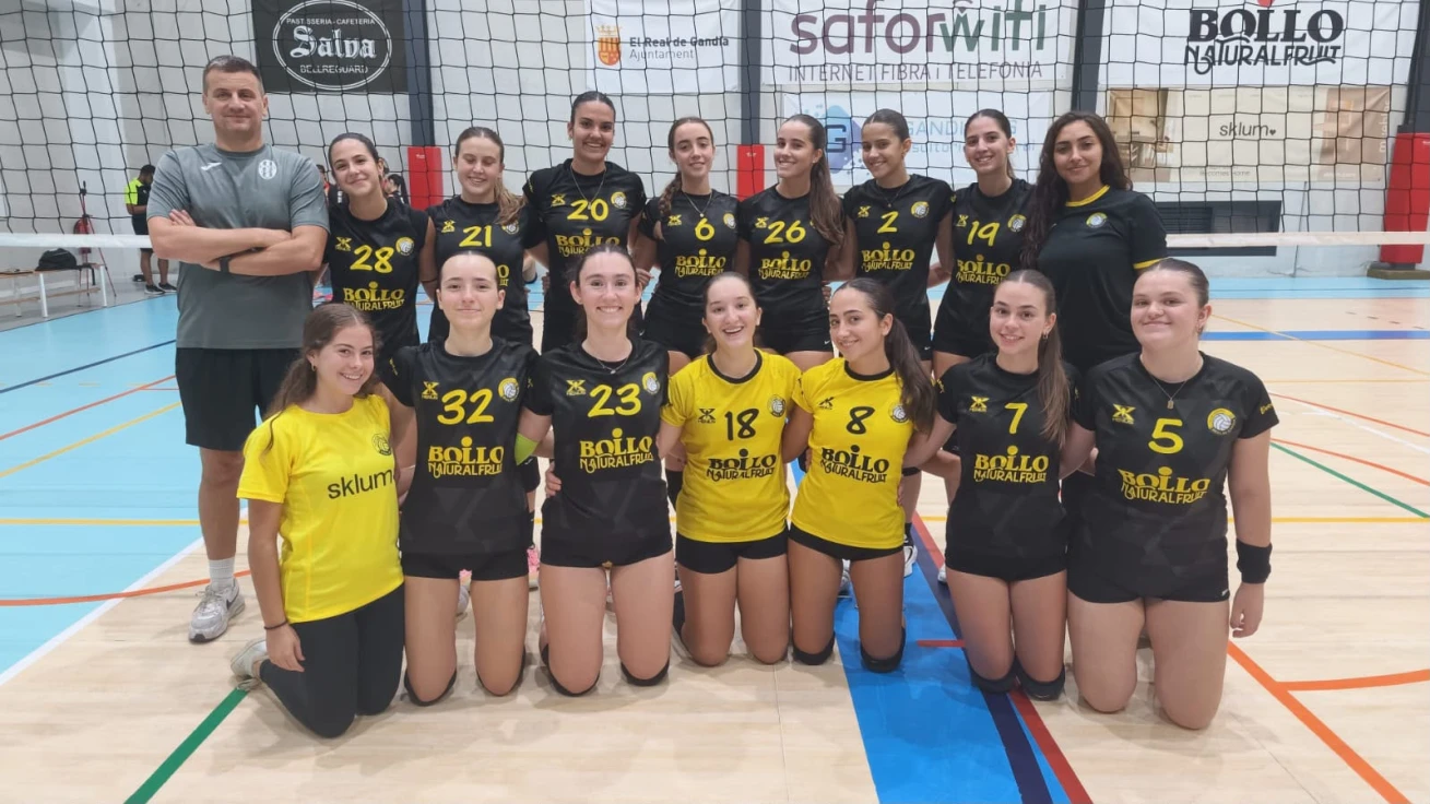 Tres victorias para el Club de Voley Real de Gandia en un fin de semana perfecto