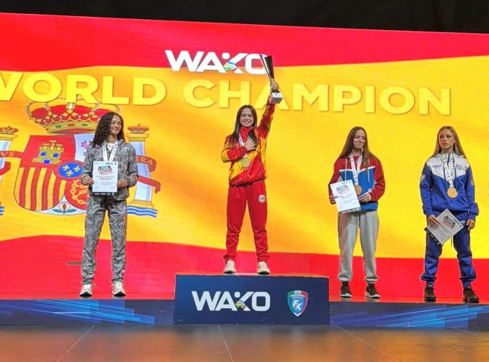 Andrea Martínez se proclama campeona del mundo junior de kickboxing