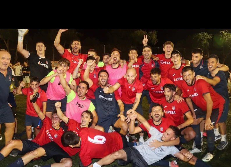 La UE Tavernes se gana una noche histórica: recibirá al Valencia en la Copa del Rey